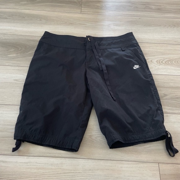 Nike Y2K Black Tie Cuff Spell Out Mini Swoosh Vintage Shorts Size Medium - Picture 1 of 4
